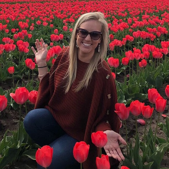 Meet your Posher, Mackenzie - Picture 1 of 1